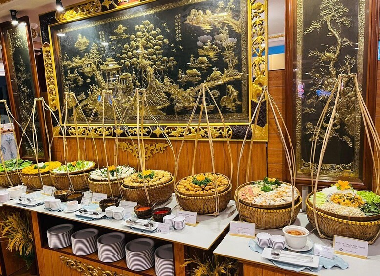 Picture 34 for Activity Ho Chi Minh City: Water Puppet Show and Dinner Cruise 4