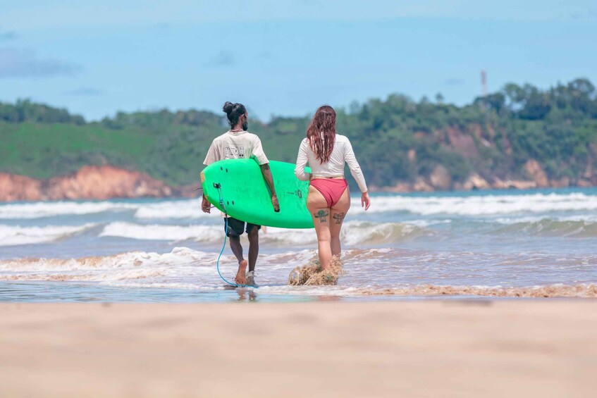 Arugam Bay Beginner Surf Lesson / Pro photoshoot option 1