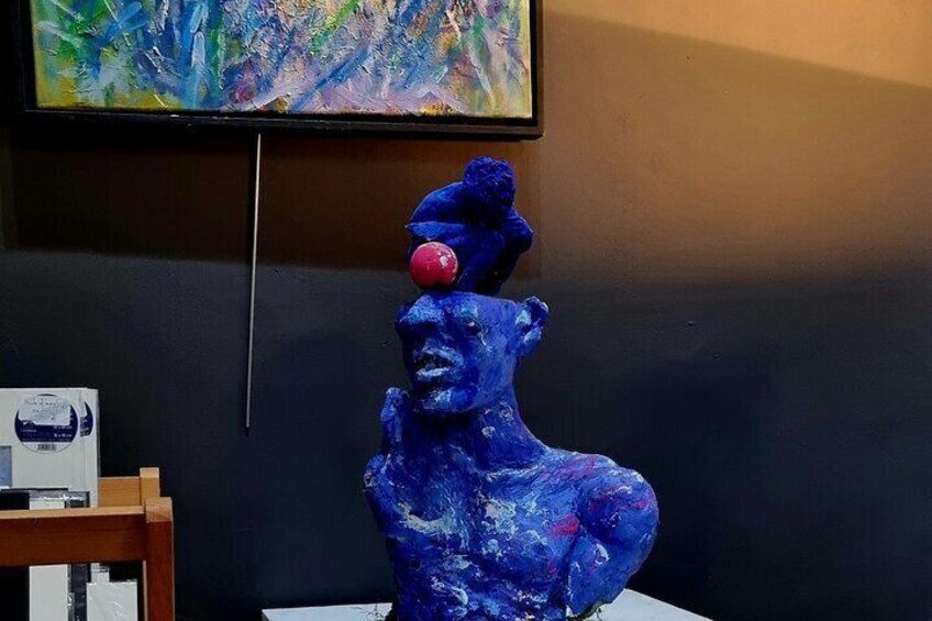 Workshop sculpture in the dark with 4 hands 2