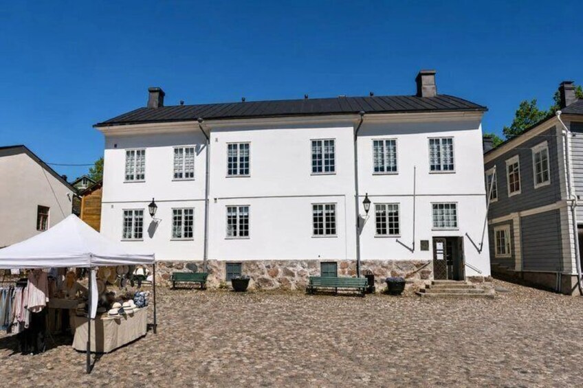 Porvoo Self Guided Audio Walking Tour Painted Stories and Quiz 4
