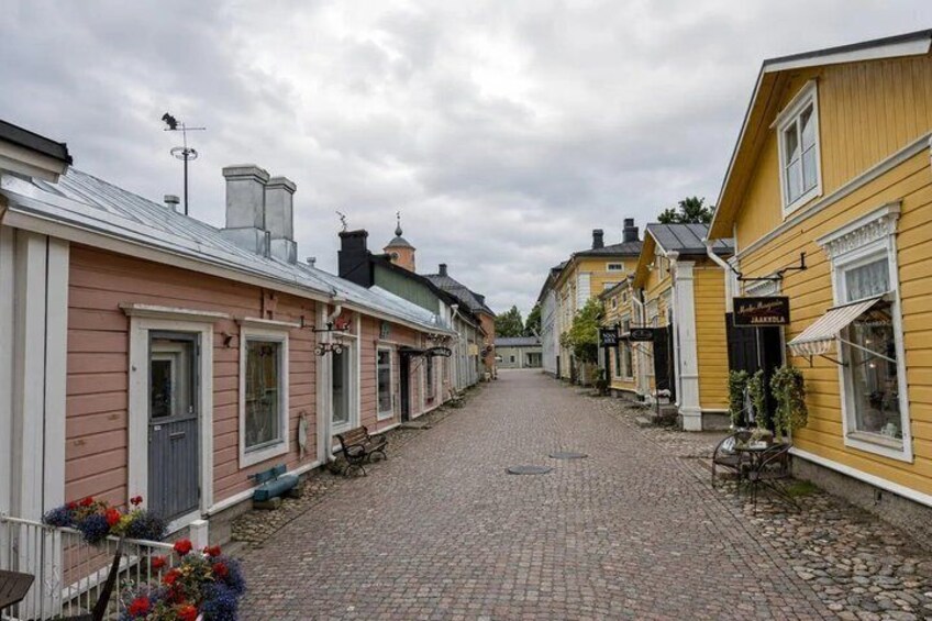 Porvoo Self Guided Audio Walking Tour Painted Stories and Quiz 1