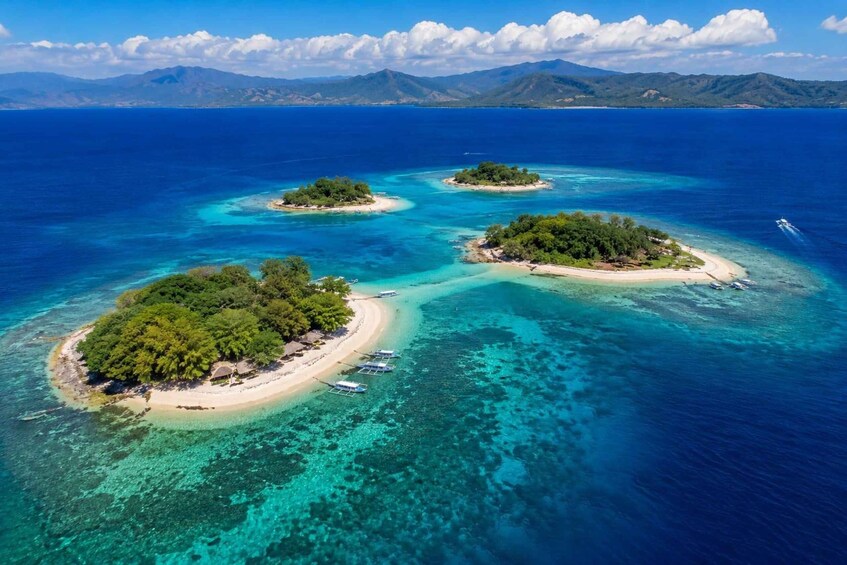 Picture 1 for Activity Pink Beach & Three Gilis Senorkling Adventure 4