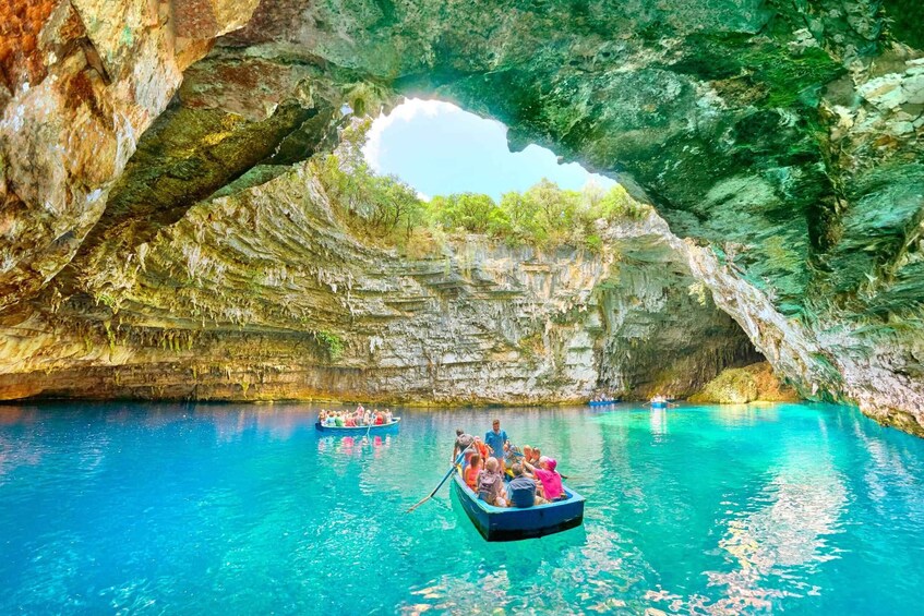 3-day, 2-night trip to Kefalonia with Chinese guide 1