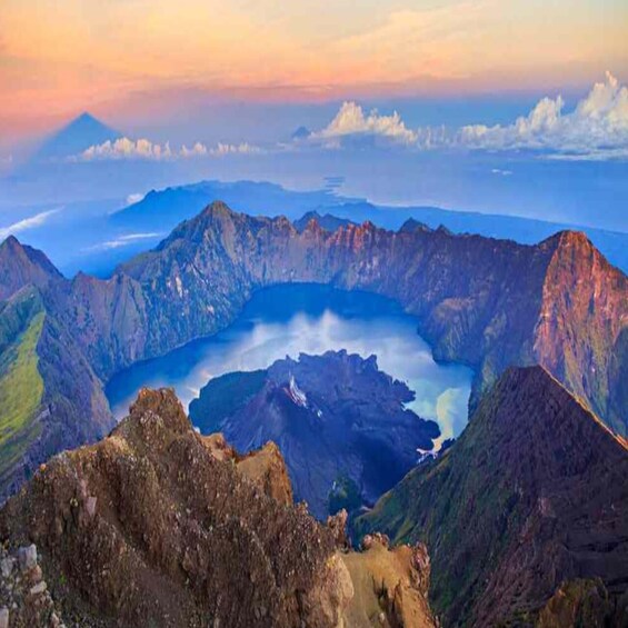Mount Rinjani Trekking 3D2N Sembalun to Torean 2