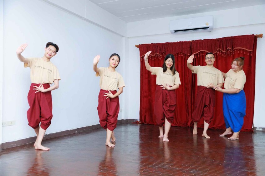 Picture 6 for Activity Chiang Mai: Thai Dance Class 1