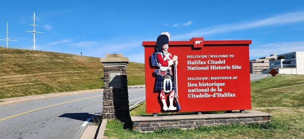 Halifax: Private City Tour with Citadel & Titanic History 1