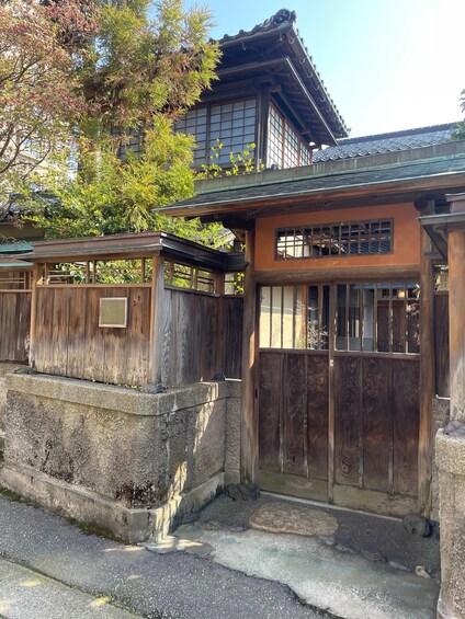 Picture 1 for Activity Kanazawa: Ikebana Workshop with Kimono Option (Location A) 3