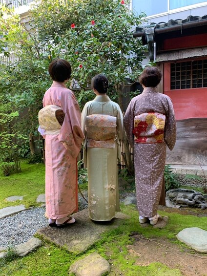 Picture 4 for Activity Kanazawa: Ikebana Workshop with Kimono Option (Location A) 5