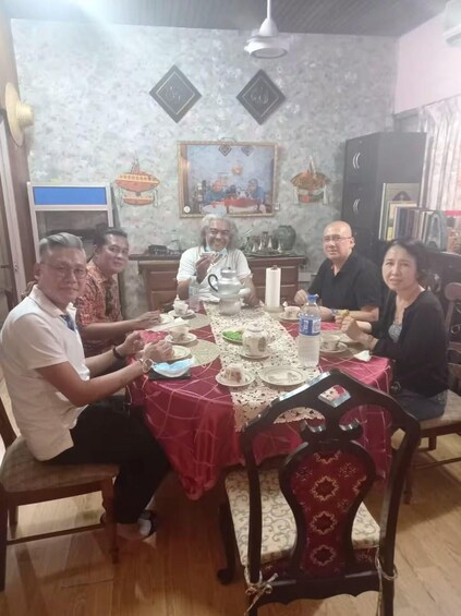 Picture 3 for Activity Kuala Lumpur: Kampung Baru Walking Tour with Dinner 5
