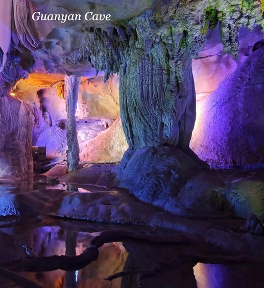 Guilin: Crown Cave, Yulong River Bamboo Rafting, Moon Hill 1