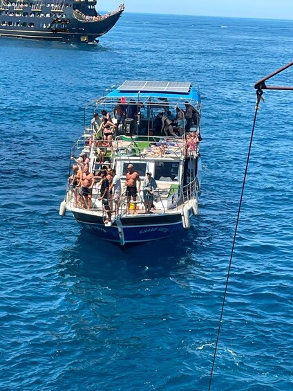 Picture 6 for Activity Alanya: Romantic Sunset Cruise with Dinner & Swimming 2