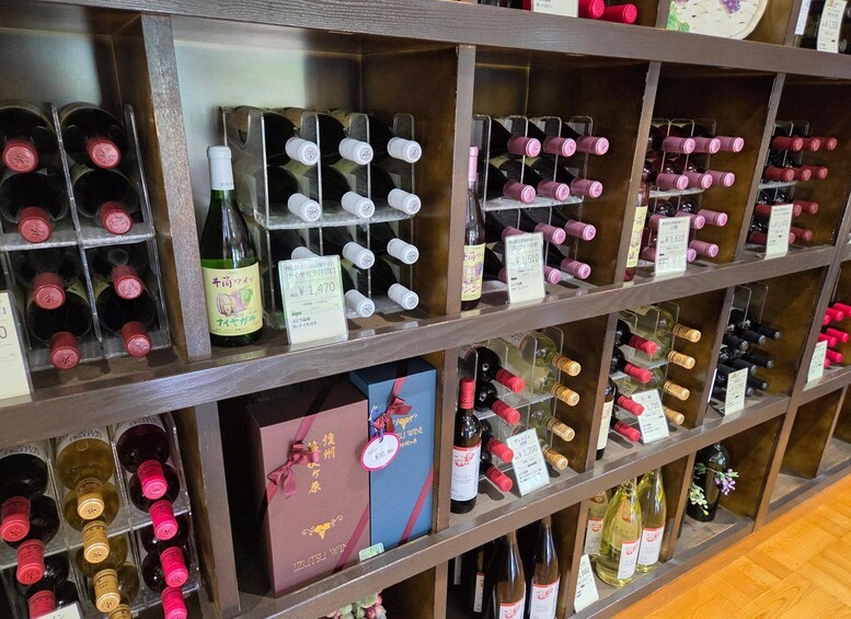 Picture 6 for Activity Nagano: Shiojiri Winery Walk with Tastings in Kikyogahara 4