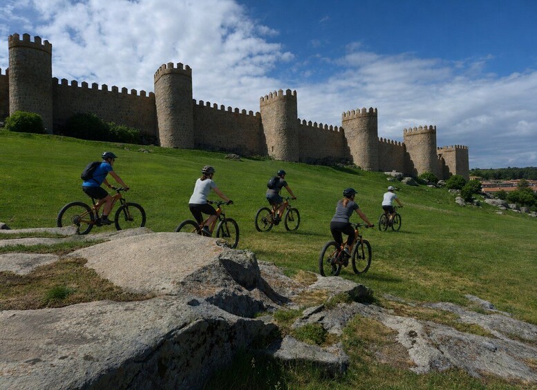 Ávila: tour en bici eléctrica - Historia y Naturaleza 1
