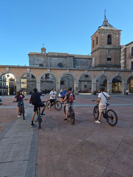 Picture 5 for Activity Ávila: E-Bike Sightseeing Tour - History and Nature 3