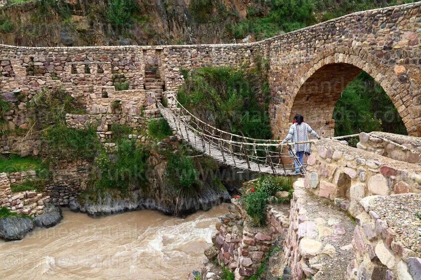 Picture 5 for Activity From Cusco: Palccoyo Mountain and Checacupe Inca Bridge 2