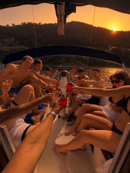 Picture 3 for Activity Sunset aperitif on a sailboat in Andora - Unique emotions 3