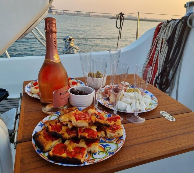 Picture 2 for Activity Sunset aperitif on a sailboat in Andora - Unique emotions 2
