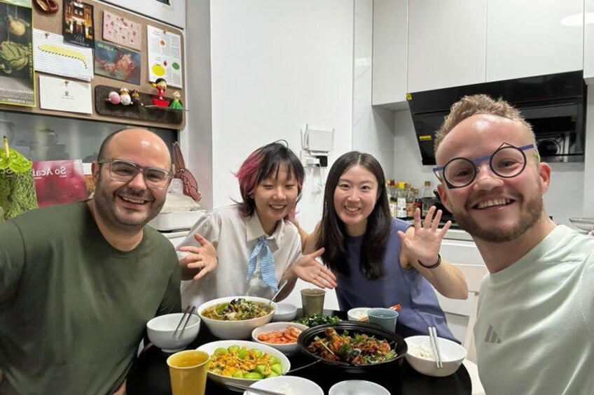 Shanghai Home-Cooked Meal with a Local English-Speaking Family 2