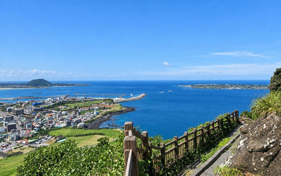 Picture 7 for Activity Jeju: Round-Island Grand Highlights Small Group Hotel Pickup 5
