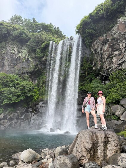 Picture 3 for Activity Jeju: Round-Island Grand Highlights Small Group Hotel Pickup 4