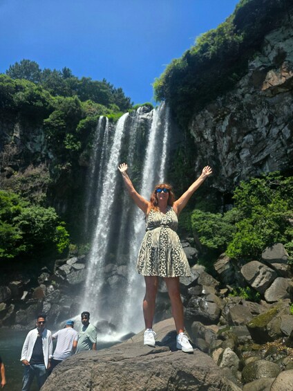 Picture 23 for Activity Jeju: Round-Island Grand Highlights Small Group Hotel Pickup 2
