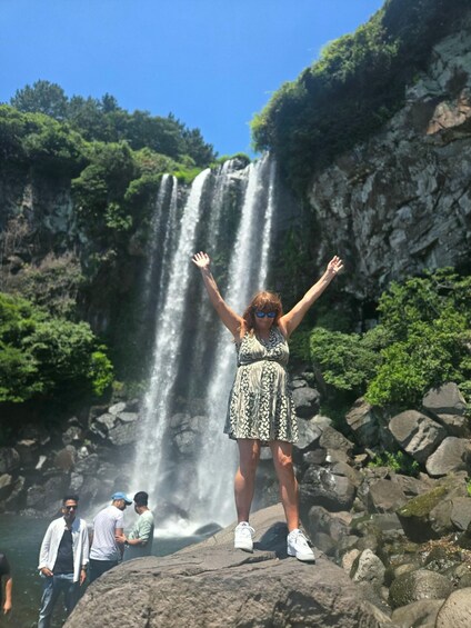 Picture 22 for Activity Jeju: Round-Island Grand Highlights Small Group Hotel Pickup 3