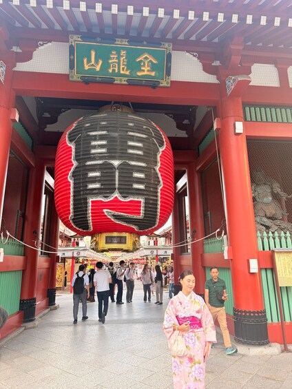 Picture 15 for Activity Mt.Fuji luxury chauffeurs, lake Kawaguchiko and hidden gems 2