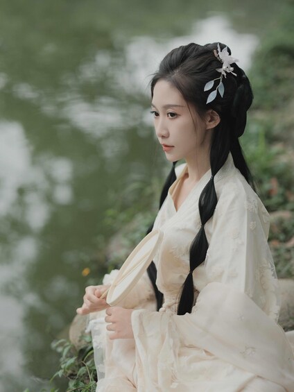 Picture 3 for Activity Sichuan Zigong: Personal Photographer Companion Shoot 3