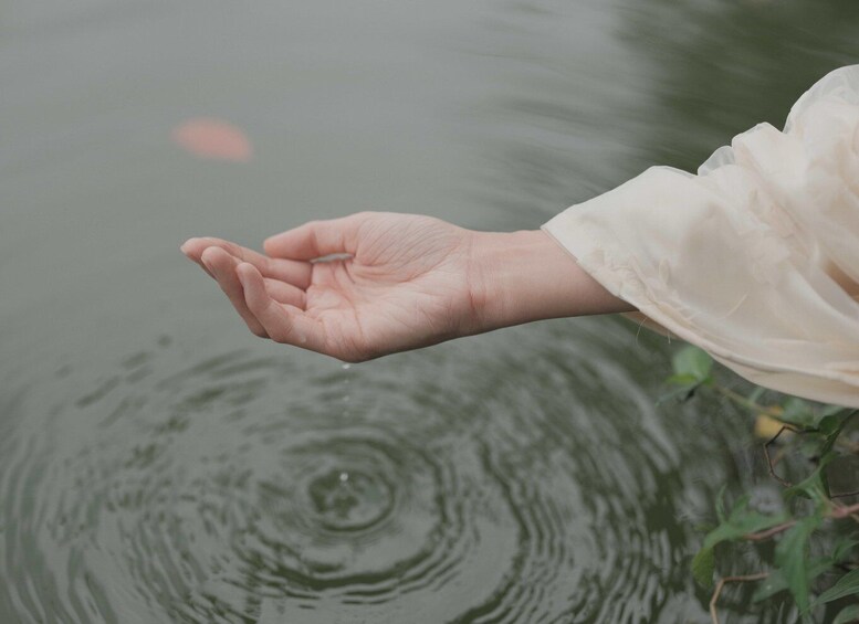 Picture 2 for Activity Sichuan Zigong: Personal Photographer Companion Shoot 4