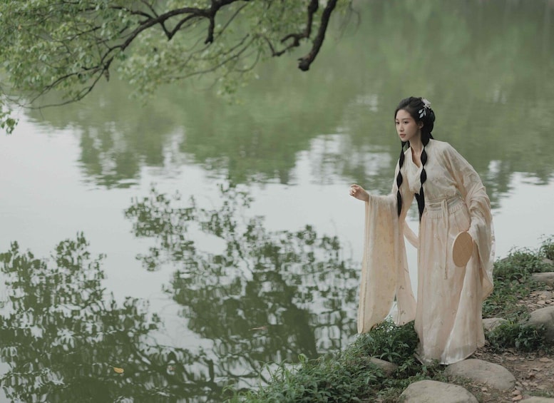 Sichuan Zigong: Personal Photographer Companion Shoot 1