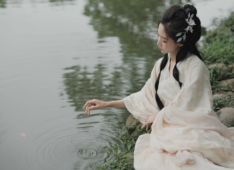 Picture 4 for Activity Sichuan Zigong: Personal Photographer Companion Shoot 2