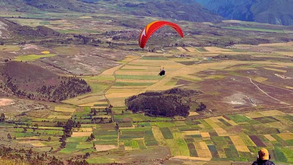 Picture 4 for Activity Paragliding: Fly over the Sacred Valley 2