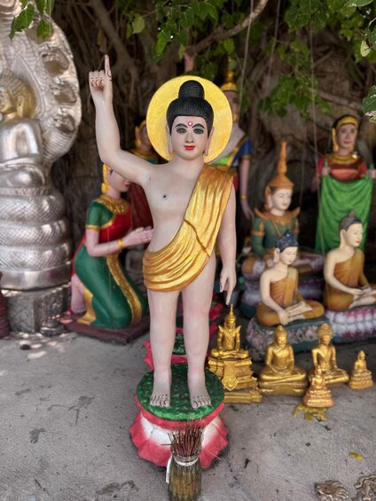 Phnom Penh Silk Island: Buddhism Philosophy and Beliefs Tour 1