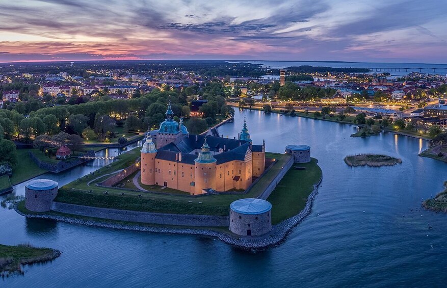 Kalmar Castle: Priority Entry Ticket with Guided Castle Tour 1