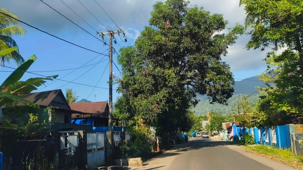 Picture 10 for Activity South Sulawesi: Bugis Traditional Village & Karst Stone Tour 3