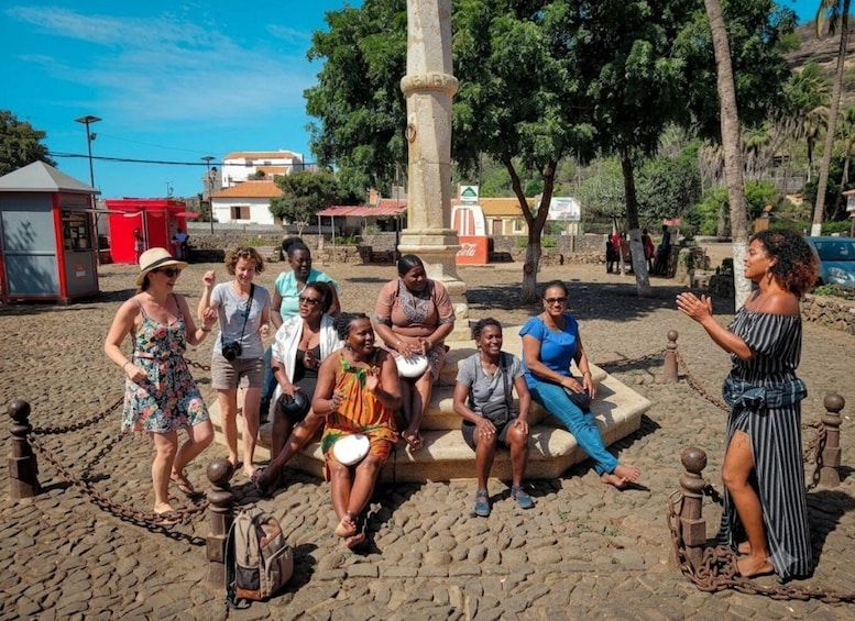 Picture 10 for Activity Cidade Velha Walking Tour: Professional Photo Memories 3