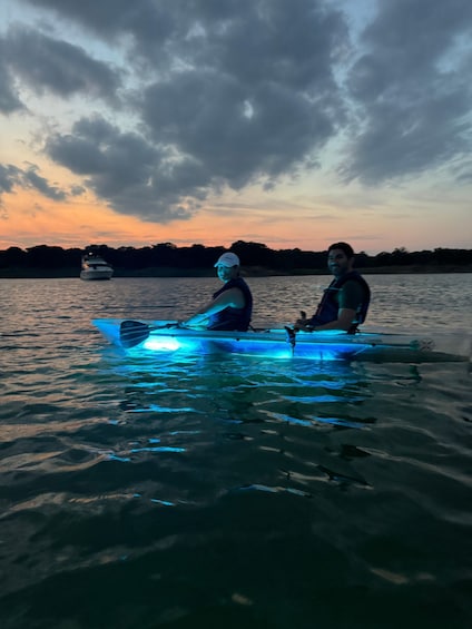 Grapevine Lake: Clear Kayak Tour 5