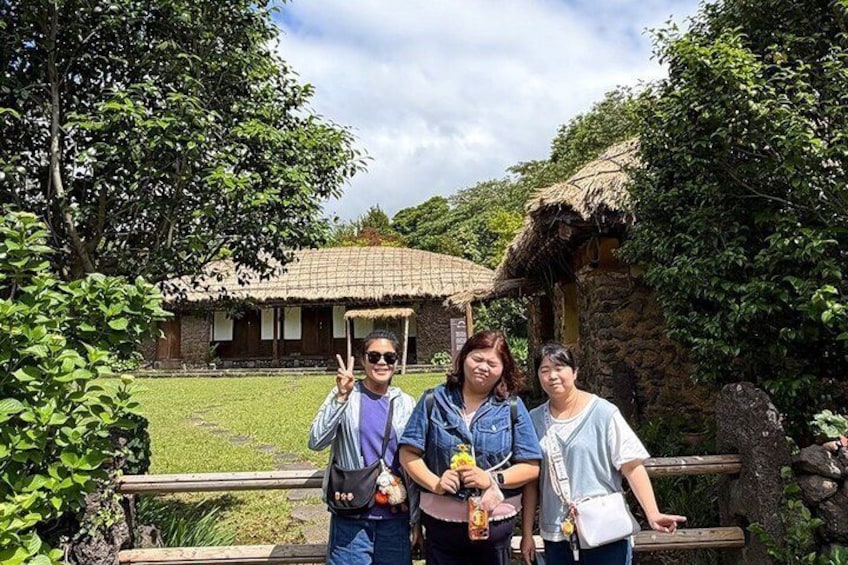 Jeju East UNESCO Seongsan and Haenyeo Tour From Seogwipo 5