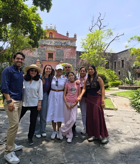 Picture 16 for Activity Mexico City: San Ángel Walking Tour with Mezcal Tasting 3