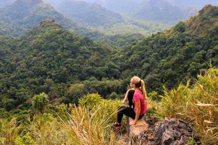1 Day Cat Ba Tour Jungle Trekking and Viet Hai Village Cycling 5