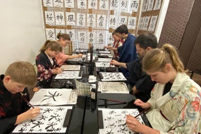 Kyoto Authentic Japanese Calligraphy in a Traditional Studio 5