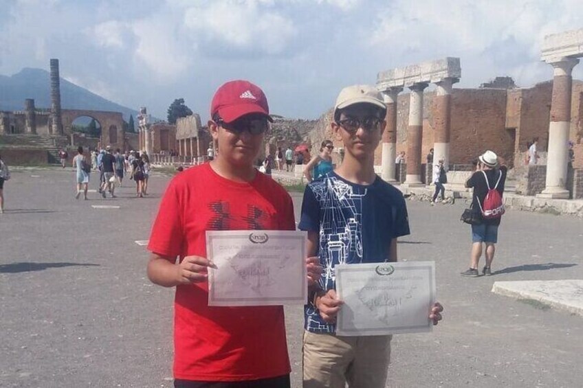 Private Pompeii Family Adventure Tour Through Ancient Ruins 3
