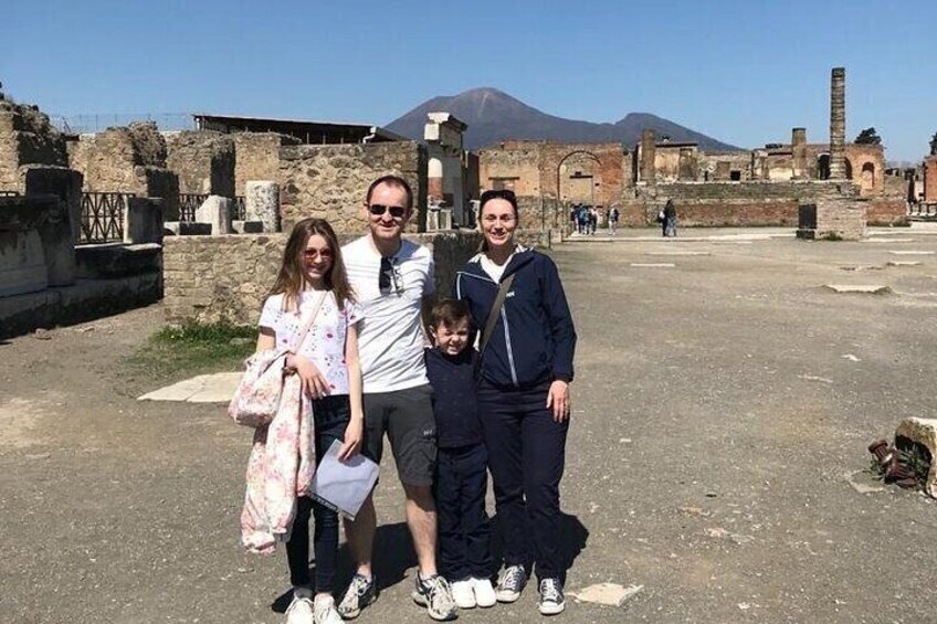 Private Pompeii Family Adventure Tour Through Ancient Ruins 1