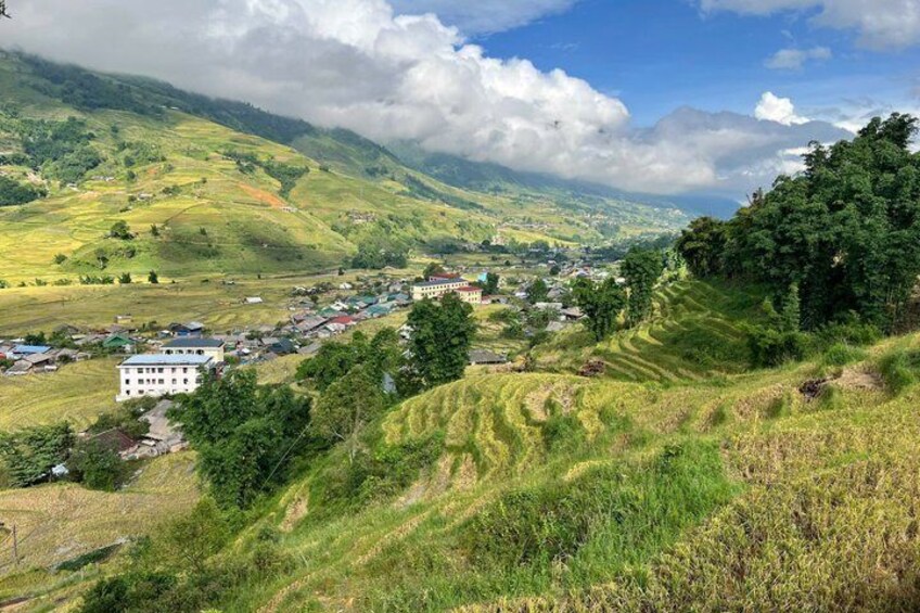 Private Sapa Car Tour for Seniors Cat Cat, Moana and Lao Chai 5