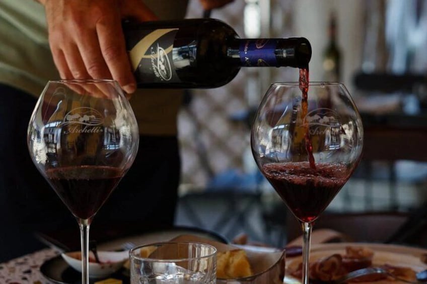 Tasting with winery visit in the heart of Franciacorta 2