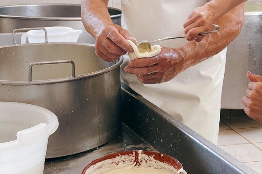 burrata making 4