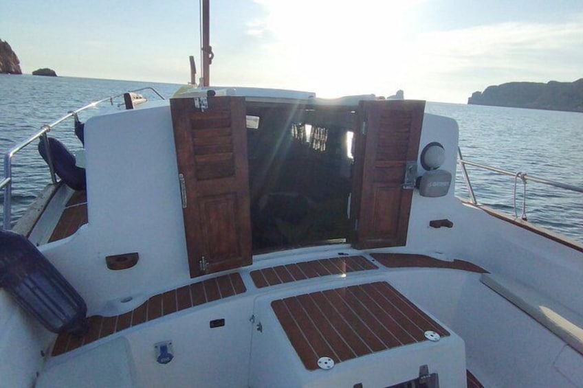 Private Tours by Traditional Boat to Calas with Appetizer 2