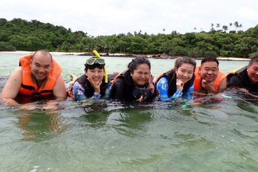 Koh Talu Half-Day Snorkeling Tour with Lunch from Hua Hin 2