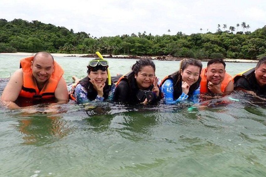 Koh Talu Half-Day Snorkeling Tour with Lunch from Hua Hin 2
