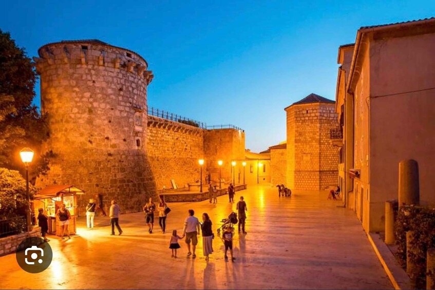 From Punat: Punat-Krk Night Boat Tour with Free Time 1